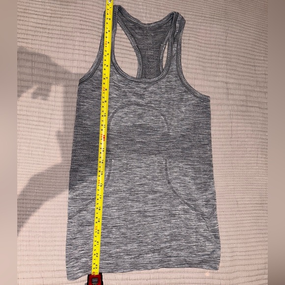 Lululemon grey swiftly tech tank - Picture 4 of 4